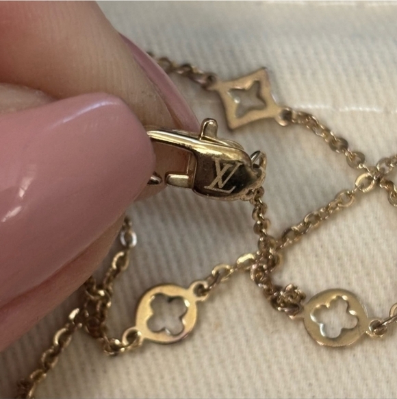 Louis Vuitton 14k Gold Necklace - Picture 3 of 6